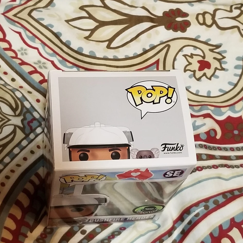 Funko POP! Figure Bushfire Heroes Firefighter and Koala Special Edition